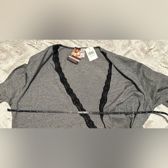 La Leche League International Gray Wrap Top with Black Lace Trim - Picture 6 of 10